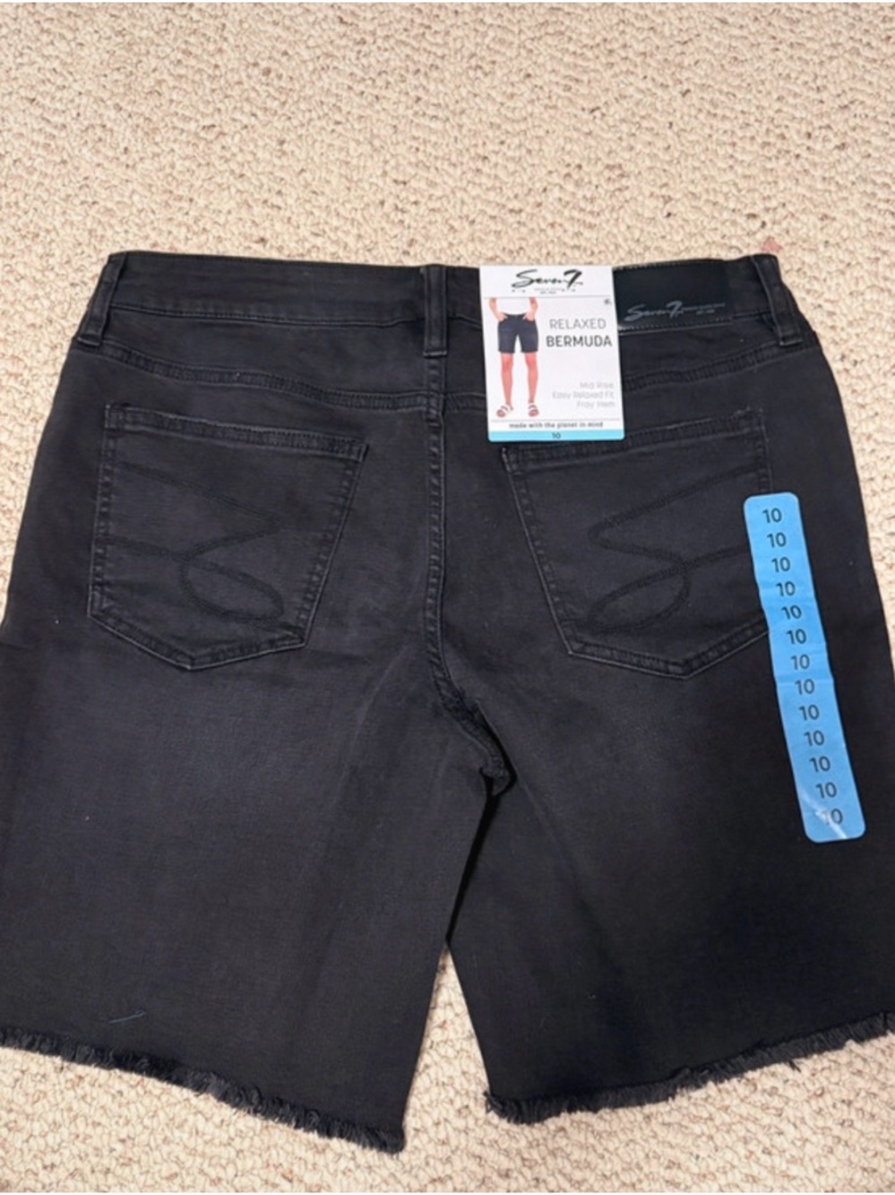 NWT Seven7 Black Denim Jorts Size 10 Raw Hem Relaxed Y2K Minimalist - Picture 3 of 8